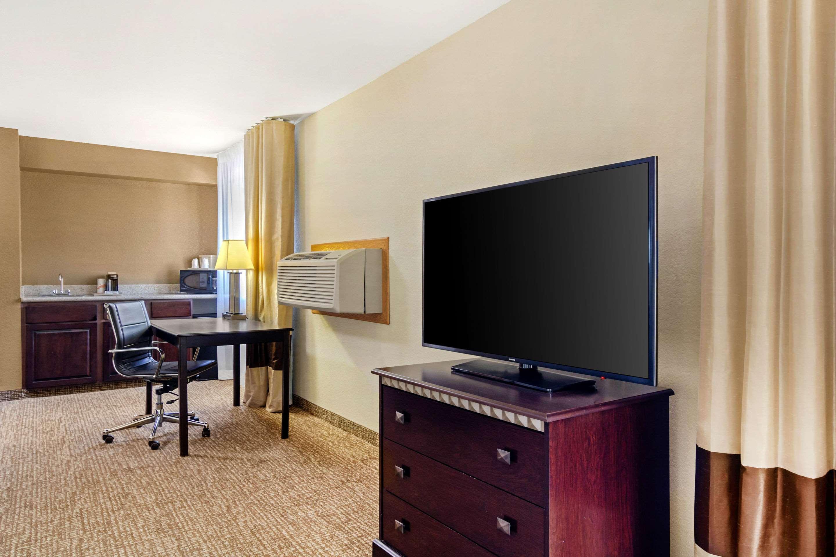 Comfort Inn & Suites Greeley Eksteriør billede