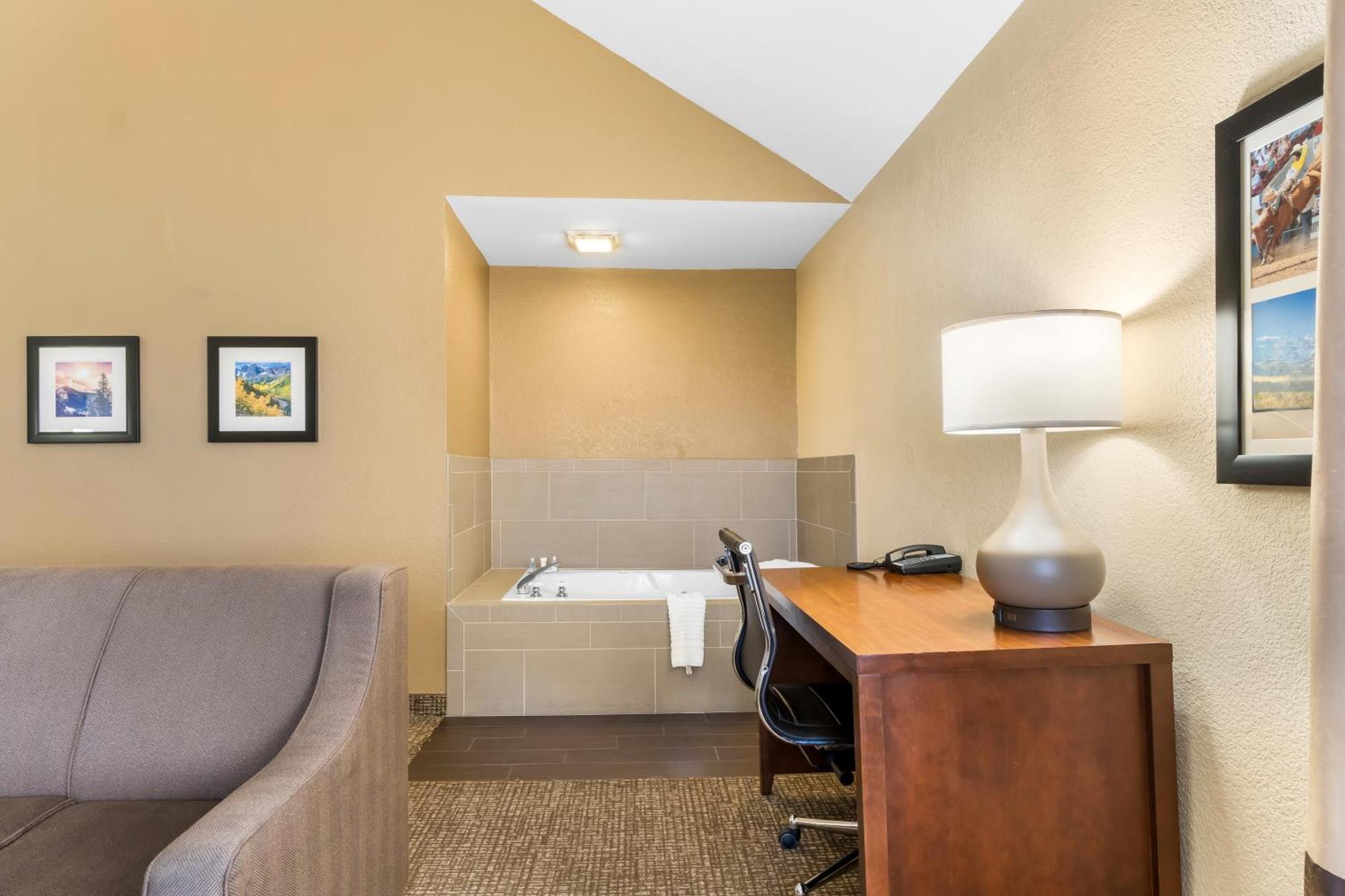 Comfort Inn & Suites Greeley Eksteriør billede