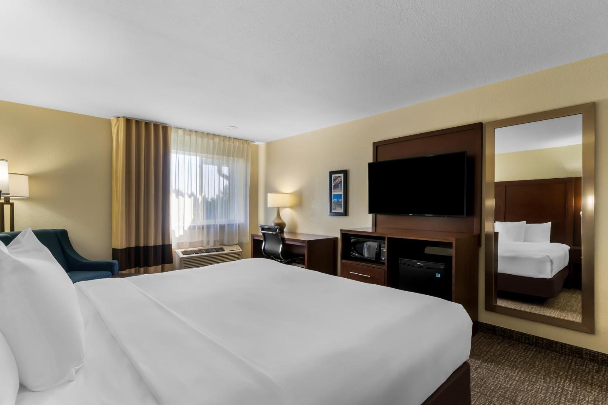 Comfort Inn & Suites Greeley Eksteriør billede
